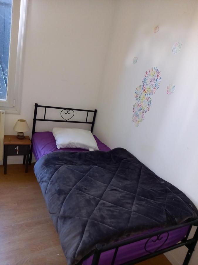 Nantes Aeroport 1-5 Couchages-Parking-Jardin Bouguenais Exteriör bild
